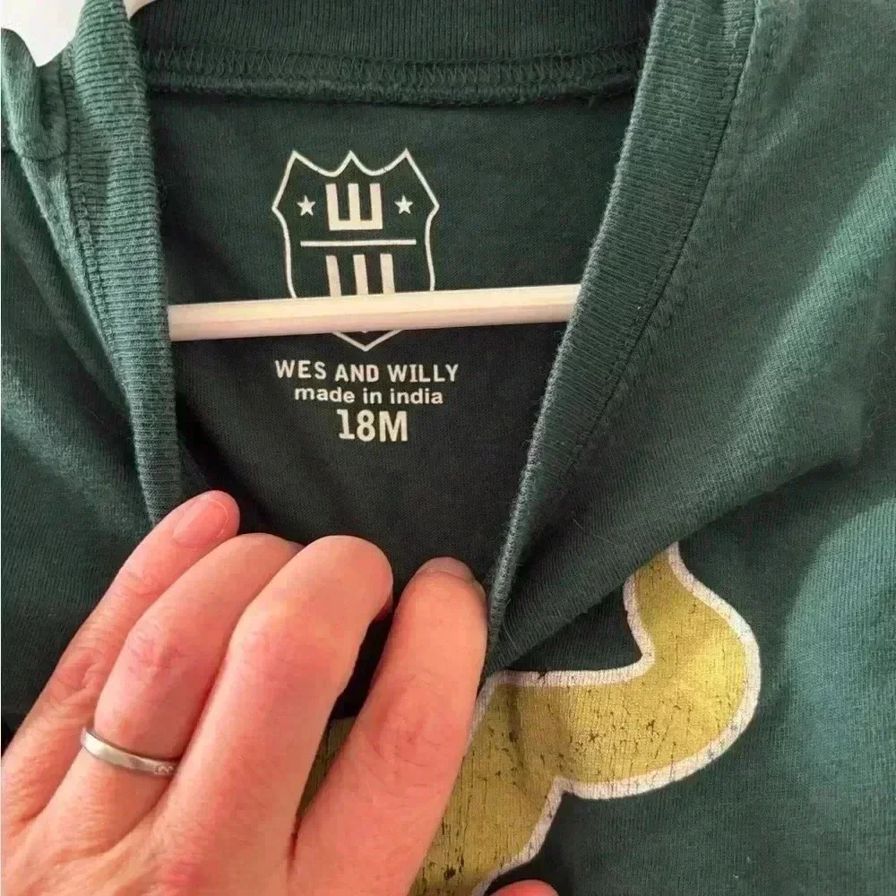3xNWOT Game-side USF 18mo onesies. Discount w bundling!